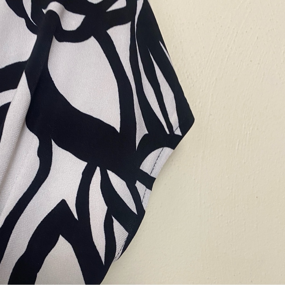 NWT  Maggy London Black and Cream Leaf Print Midi Dress Sz 4 - Picture 6 of 14